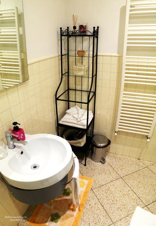 B&B La Luna Dal Borgo Ези Экстерьер фото